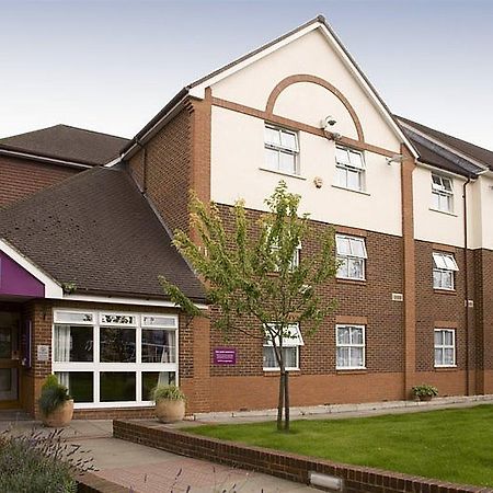 Premier Inn London Ілфорд Екстер'єр фото