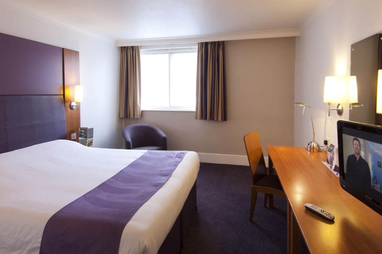 Premier Inn London Ілфорд Номер фото