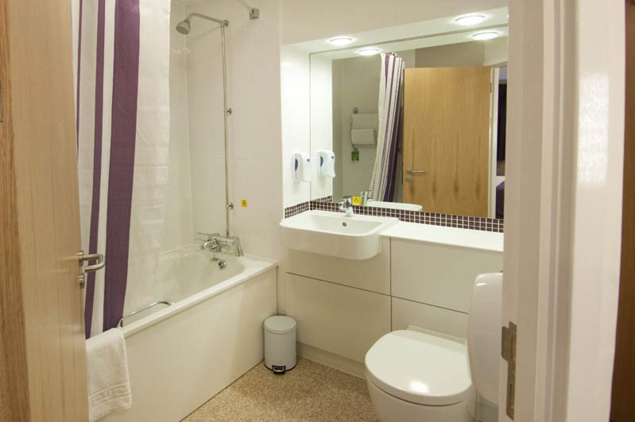 Premier Inn London Ілфорд Номер фото