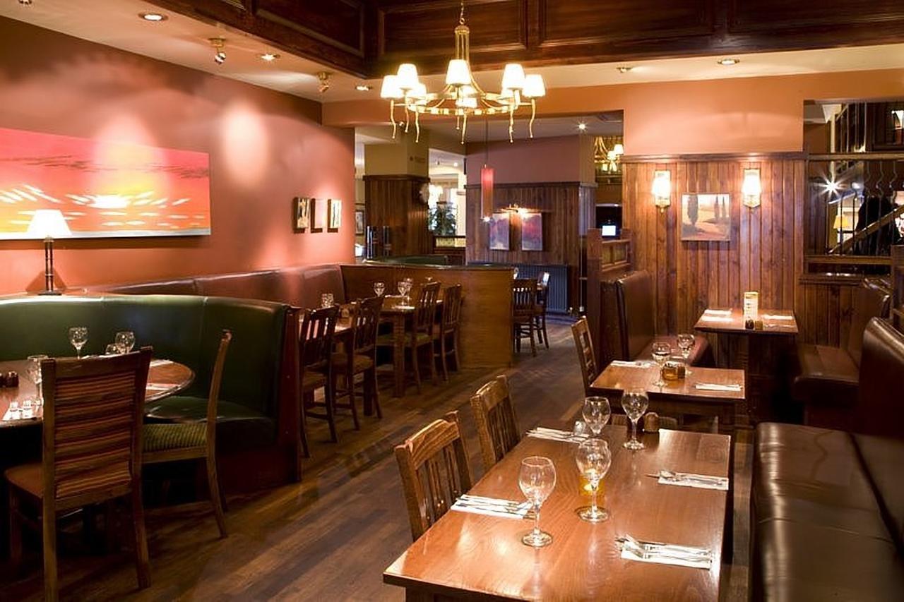 Premier Inn London Ілфорд Екстер'єр фото